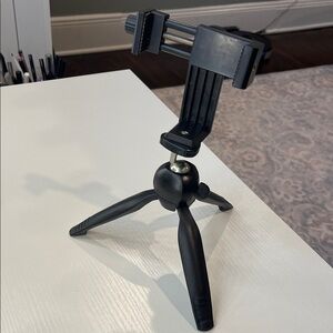 Black Adjustable Tripod Stand